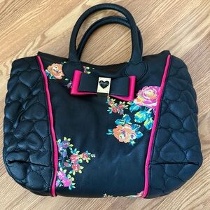 Betsey Johnson Black Floral Vegan Hand Bag‎
